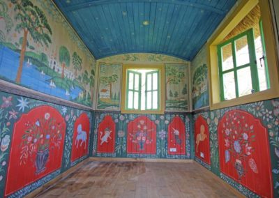 Kit Kemp Shepherd's Hut interior colourman paint